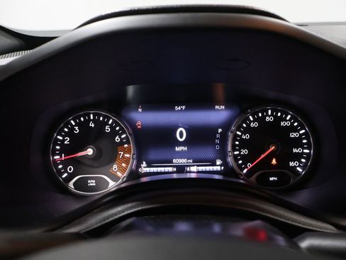 Used 2020 Jeep Renegade Trailhawk w/ Cold Weather Group image 39