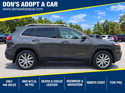 Used 2018 Jeep Cherokee 4WD Limited w/ Luxury Group w/ Luxury Group