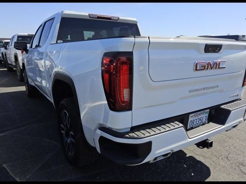 Used 2021 GMC Sierra 1500 AT4 AWD/4WD image 9
