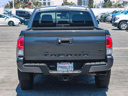Certified 2021 Toyota Tacoma TRD Off-Road w/ Technology Package RWD image 8