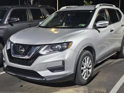 Used 2018 Nissan Rogue SV