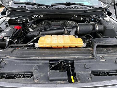 Used 2017 Ford F150 Raptor w/ Equipment Group 802A Luxury image 32