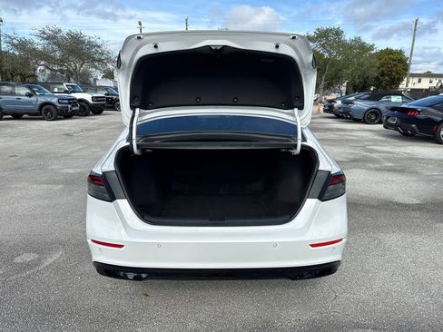 Used 2024 Honda Accord Touring image 27