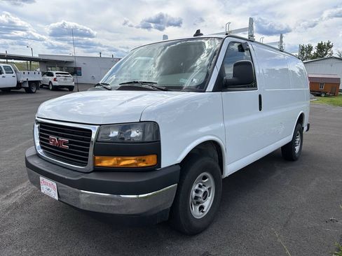 Used 2023 GMC Savana 2500 w/ Driver Convenience Package RWD image 2