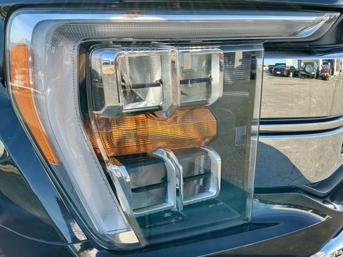 Used 2021 Ford F150 Lariat image 8