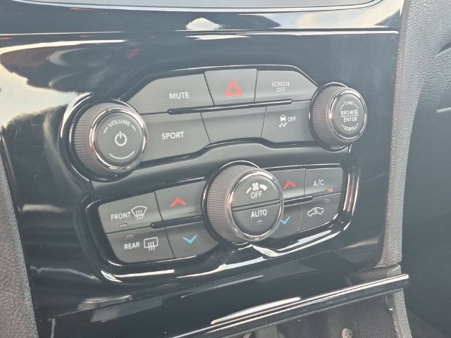 Used 2017 Chrysler 300 S AWD/4WD image 22