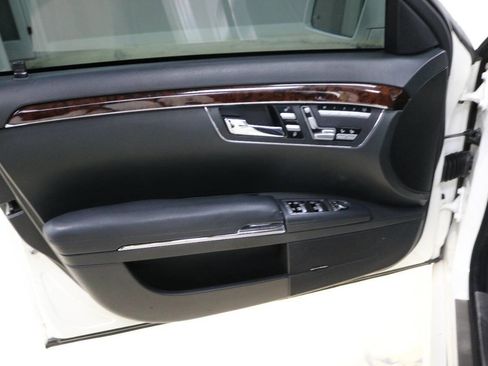 Used 2013 Mercedes-Benz S 550 4MATIC w/ Sport Pkg image 75