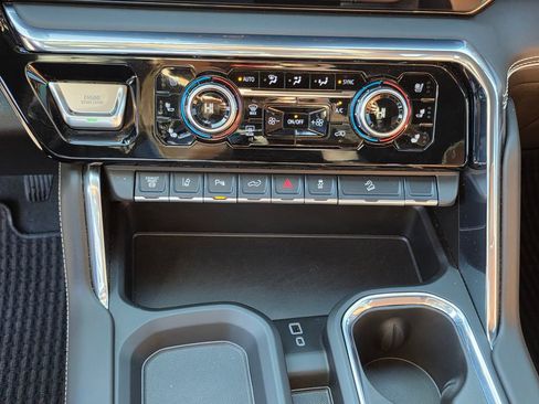 Used 2025 GMC Sierra 3500 Denali Ultimate image 26