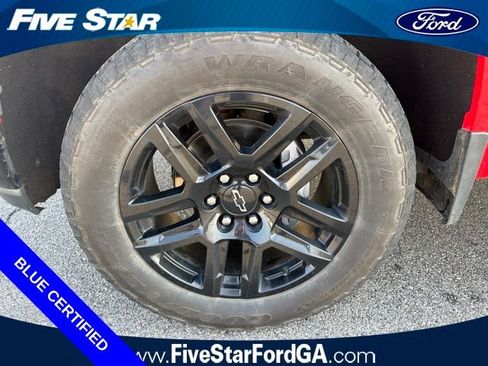 Used 2022 Chevrolet Silverado 1500 LT Trail Boss w/ Safety Package AWD/4WD image 9