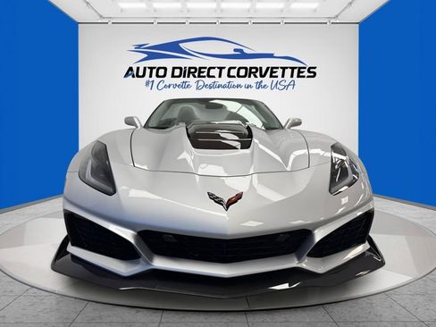 Used 2019 Chevrolet Corvette ZR1 RWD image 2