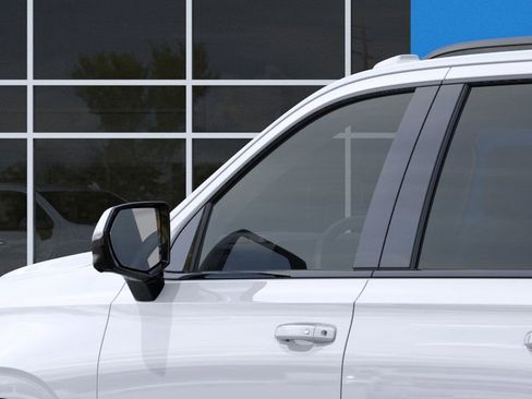 New 2026 Chevrolet Suburban RST w/ RST Capability Package image 13