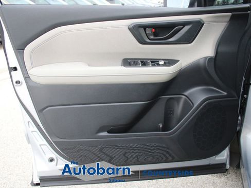 Certified 2025 Subaru Forester Premium w/ Convenience Package #1 AWD/4WD image 9
