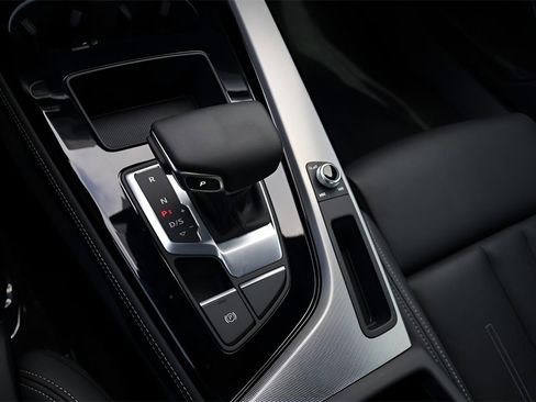 Used 2023 Audi A4 2.0T Premium Plus w/ Premium Plus Package image 27