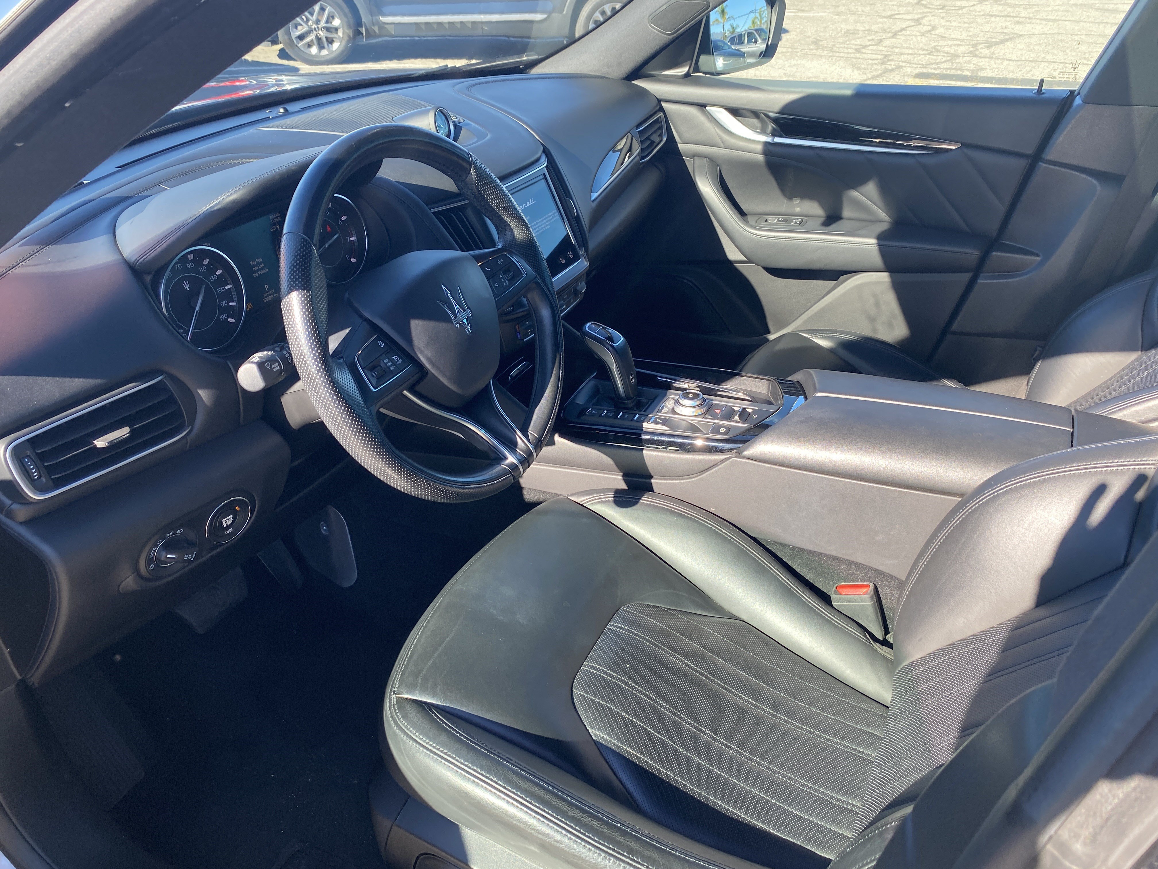Used 2022 Maserati Levante Modena AWD/4WD image 11