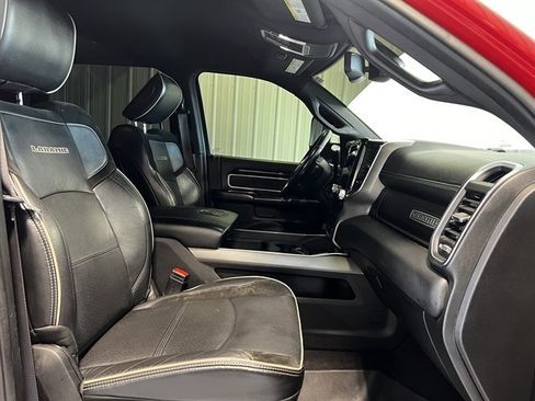 Used 2021 RAM 3500 Laramie w/ Night Edition image 32