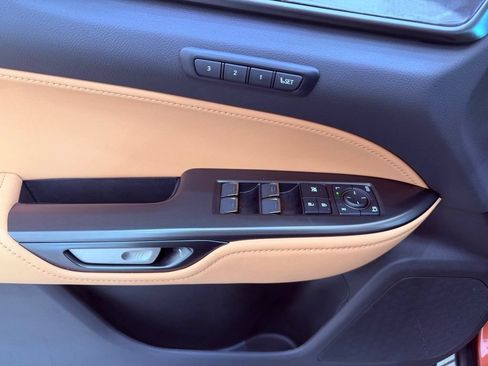 Certified 2025 Lexus NX 250 FWD w/ Accessory Package (K3) image 18