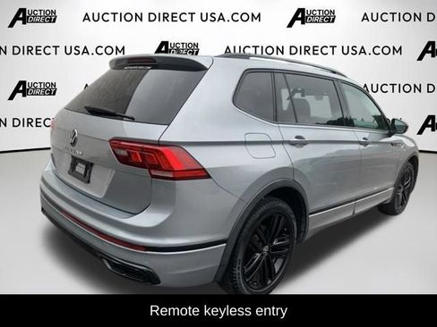 Used 2022 Volkswagen Tiguan SE R-Line FWD image 8