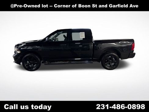Used 2016 RAM 1500 Express w/ Black Ram 1500 Express Group AWD/4WD image 2