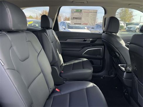 New 2025 Kia Telluride S image 17