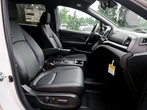 New 2026 Honda Odyssey Sport-L image 32