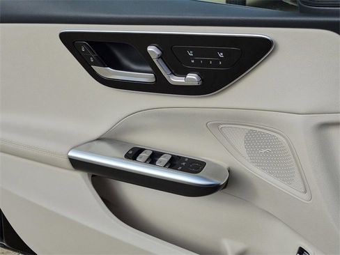 Certified 2025 Mercedes-Benz C 300 Sedan image 25