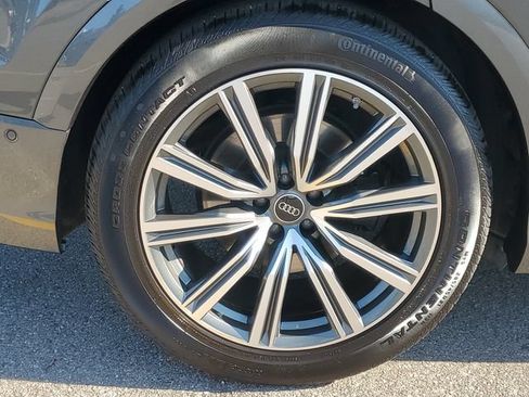 Used 2023 Audi SQ8 Prestige w/ Prestige Package AWD/4WD image 33
