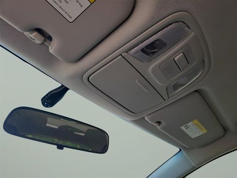 Used 2022 Kia Niro LX image 21