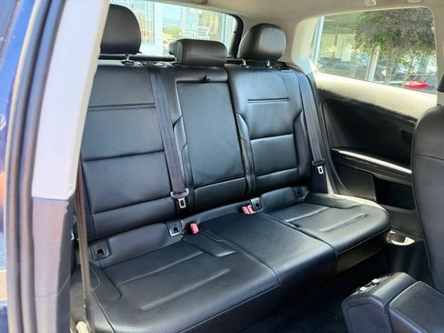 Used 2015 Volkswagen Golf S FWD image 32