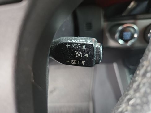 Certified 2016 Toyota Tacoma TRD Sport w/ Towing Package image 25