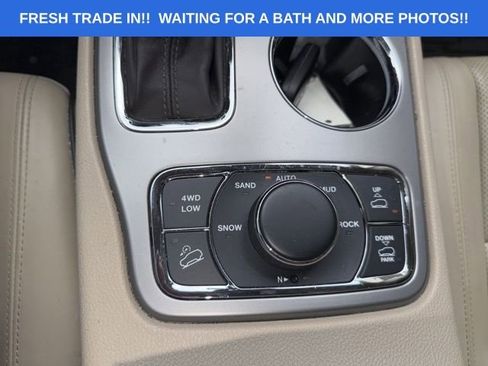 Used 2021 Jeep Grand Cherokee Overland AWD/4WD image 16