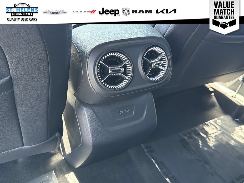 Used 2024 Chevrolet Blazer EV LT AWD/4WD image 15