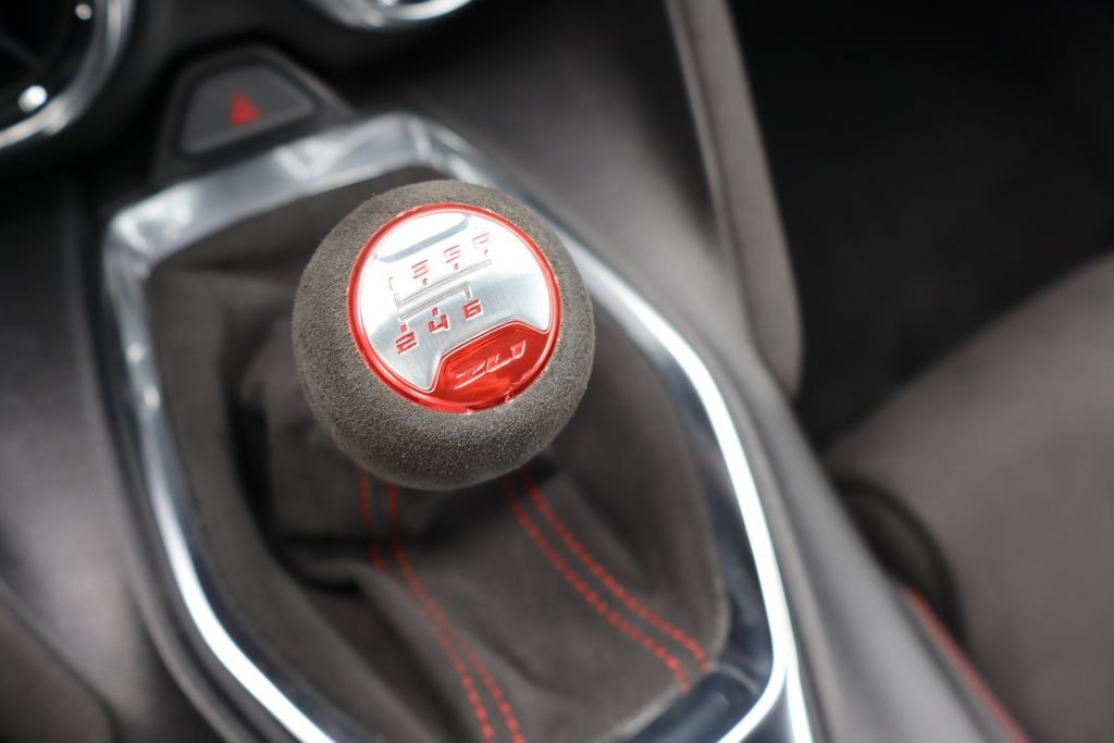 Used 2022 Chevrolet Camaro ZL1 RWD image 10