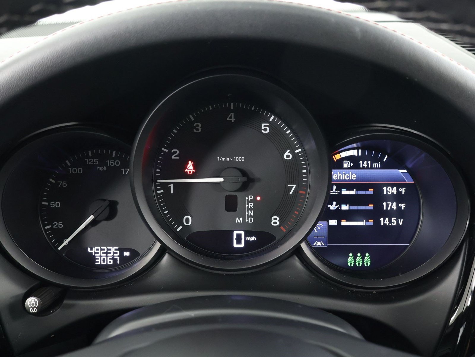 Certified 2023 Porsche Macan AWD/4WD image 16