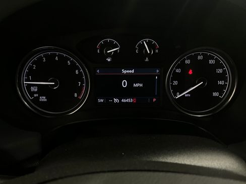 Used 2023 Buick Enclave Essence AWD/4WD image 19
