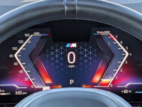 Certified 2025 BMW 330i Sedan w/ M Sport Package image 11