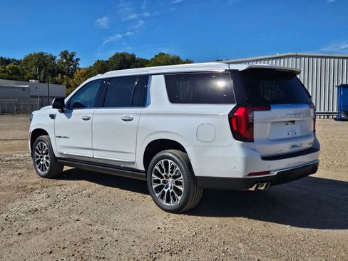 New 2026 GMC Yukon XL Denali w/ Sun & Power Step Package image 3