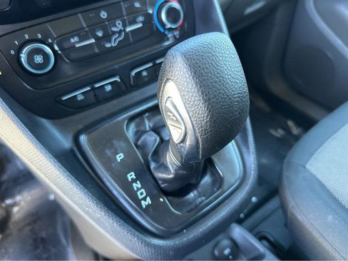 Used 2020 Ford Transit Connect XL image 27