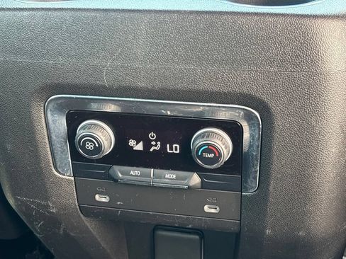Used 2021 Chevrolet Tahoe LT RWD image 28
