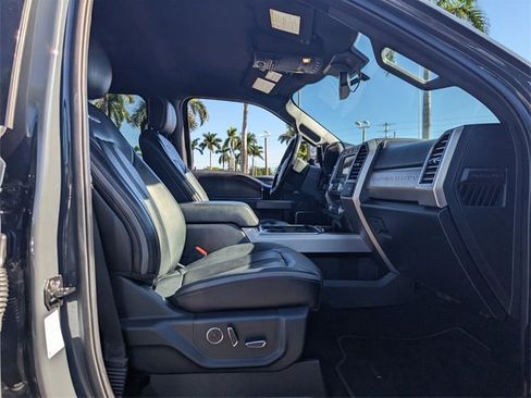 Used 2021 Ford F350 Platinum image 17