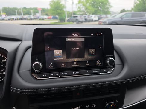 New 2026 Nissan Rogue SV w/ Cold Weather Package AWD/4WD image 23