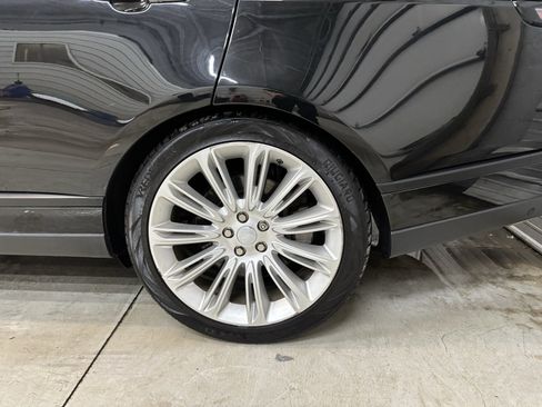 Used 2018 Land Rover Range Rover Autobiography image 6