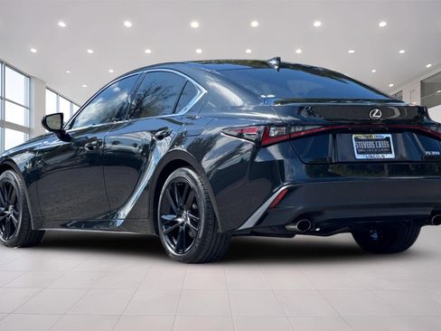 Used 2023 Lexus IS 300 w/ Comfort Package RWD image 6