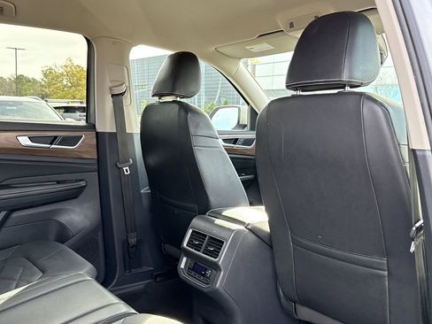 Used 2024 Volkswagen Atlas SE image 26