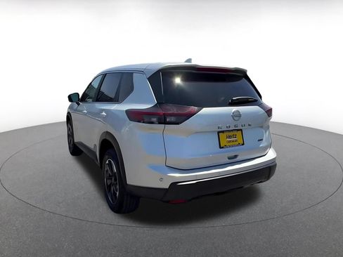 Used 2025 Nissan Rogue SV AWD/4WD image 11