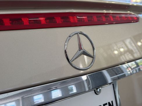 Used 2015 Mercedes-Benz E 400 Cabriolet image 31