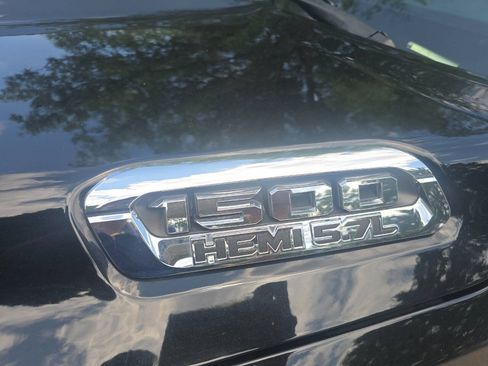 Used 2022 RAM 1500 Big Horn AWD/4WD image 9