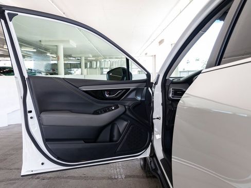 Used 2021 Subaru Outback Onyx Edition XT image 13