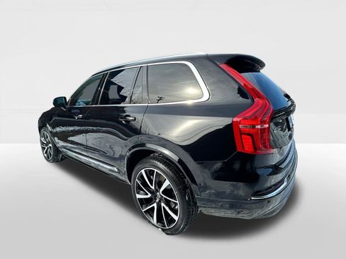 Used 2023 Volvo XC90 B5 Plus w/ Protection Package Premier image 4