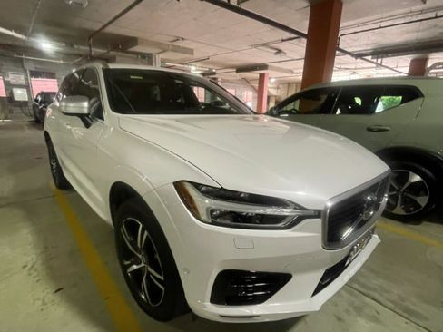 Used 2018 Volvo XC60 T8 R-Design w/ Convenience Package AWD/4WD image 2