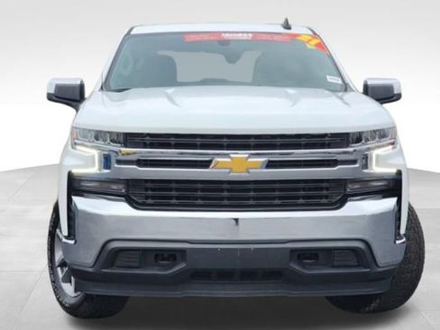 Used 2021 Chevrolet Silverado 1500 LT AWD/4WD image 2
